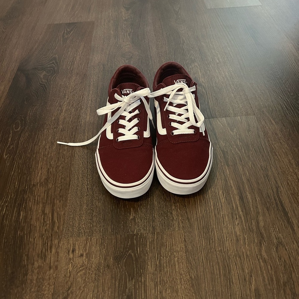 Women’s Vans- size 9.5